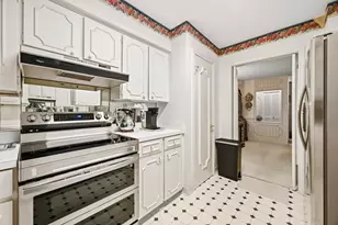 5050 Ambassador Way, Houston, TX 77056 - Photo 6