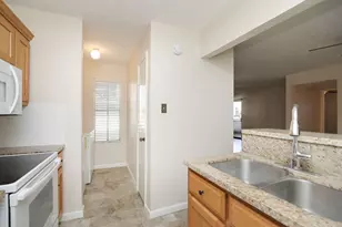 17401 Red Oak Dr, Houston, TX 77090 - Photo 16