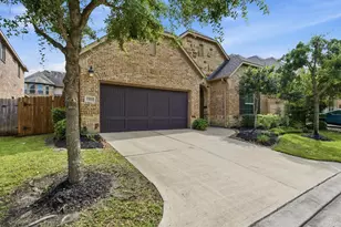 13211 Pkwy Meadows Dr, Houston, TX 77077 - Photo 2