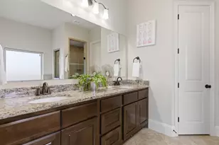 13211 Pkwy Meadows Dr, Houston, TX 77077 - Photo 22