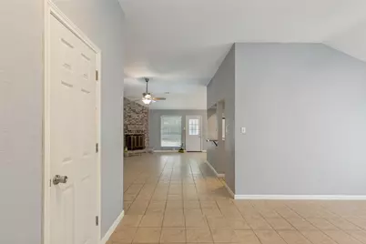 2803 Parkwood Manor Drive, Houston, TX 77339 - Photo 4