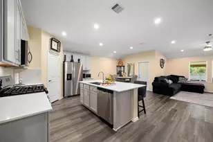 12211 Azur Spgs Ct, Conroe, TX 77304 - Photo 6