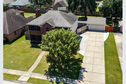 57 N Calla Lily Court, Lake Jackson, TX 77566 - Photo 4