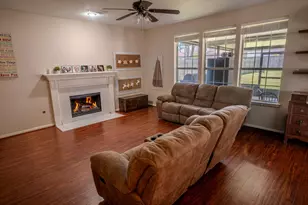 57 N Calla Lily Ct, Lake Jackson, TX 77566 - Photo 14