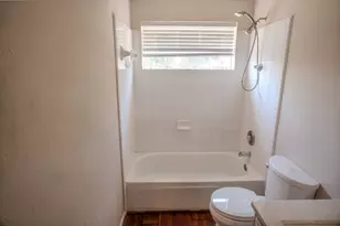 57 N Calla Lily Ct, Lake Jackson, TX 77566 - Photo 28
