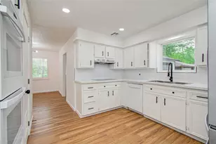 1303 Mustang Trail, Houston, TX 77339 - Photo 10