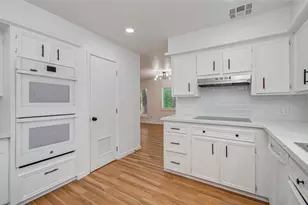 1303 Mustang Trail, Houston, TX 77339 - Photo 40