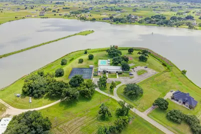 1720 Flintlock Court, Angleton, TX 77515 - Photo 44