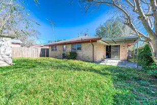 1801 N 7th St, Baytown, TX 77520 - Photo 18