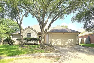 4827 Hidden Chestnut Ln, Houston, TX 77084 - Photo 2