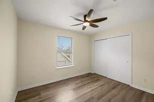 13226 Ridgewood Knoll Ln, Houston, TX 77047 - Photo 30