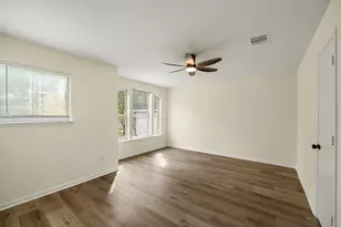 13226 Ridgewood Knoll Ln, Houston, TX 77047 - Photo 22