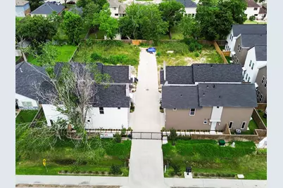 7508 Carver Road #E, Houston, TX 77088 - Photo 32