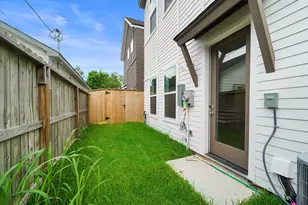 7508 Carver Rd, Houston, TX 77088 - Photo 22