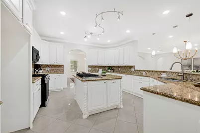 404 Moss Street, Houston, TX 77009 - Photo 14