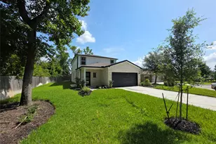 110 Elm Tree Circle, Magnolia, TX 77354 - Photo 2