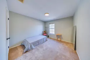 7505 Memorial Woods Dr, Houston, TX 77024 - Photo 26