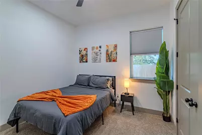 5901 Crest Court #A, Houston, TX 77033 - Photo 10