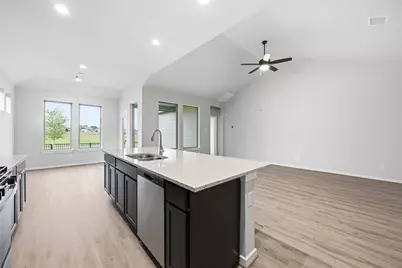 2512 Seneca Lake Drive, La Marque, TX 77568 - Photo 14
