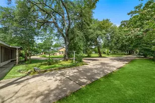 202 Avenue J, Conroe, TX 77301 - Photo 6