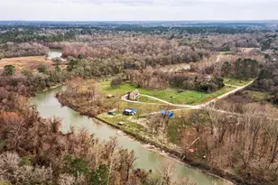 239 Fisherman's Trail, Huntsville, TX 77320 - Photo 4