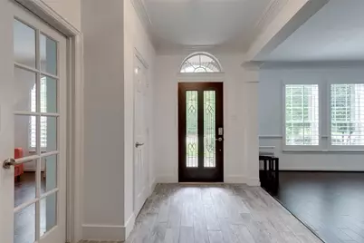 3 Vincent Court, The Woodlands, TX 77382 - Photo 4