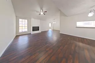 11210 Camphorwood Dr, Houston, TX 77089 - Photo 2