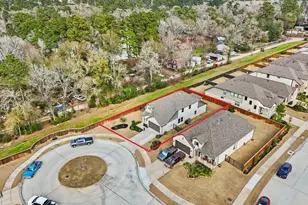 27208 Dripping Ledge Ct, Magnolia, TX 77354 - Photo 2