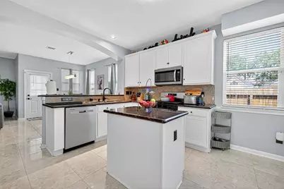 15975 W Bellefontaine Way, Tomball, TX 77377 - Photo 10