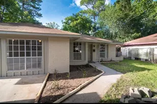7621 Gleason Rd, Houston, TX 77016 - Photo 2