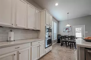 28314 Calaveras Lake Dr, Spring, TX 77386 - Photo 10