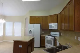 28819 Hidden Cove Dr, Magnolia, TX 77354 - Photo 2