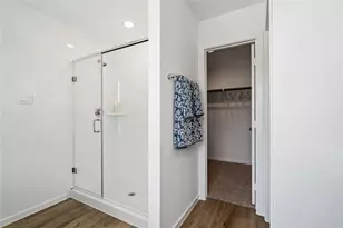 7717 Inwood Hls Ln, Houston, TX 77088 - Photo 22