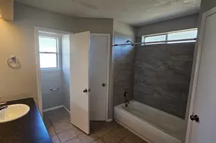 13355 Lake Breeze Ln, Willis, TX 77318 - Photo 14