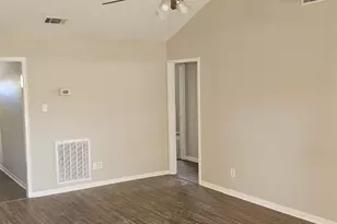 13355 Lake Breeze Ln, Willis, TX 77318 - Photo 6