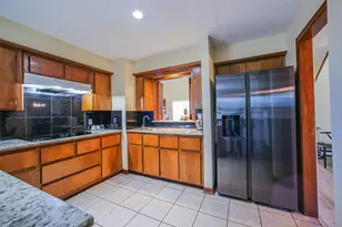 9511 Sharpcrest St, Houston, TX 77036 - Photo 8
