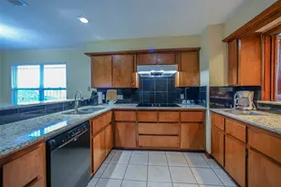 9511 Sharpcrest St, Houston, TX 77036 - Photo 28