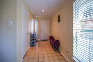 9511 Sharpcrest St, Houston, TX 77036 - Photo 2