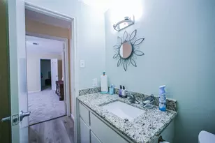 9511 Sharpcrest St, Houston, TX 77036 - Photo 10