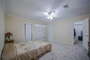 9511 Sharpcrest St, Houston, TX 77036 - Photo 32