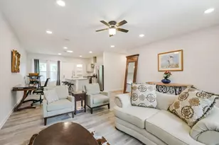 13 Hafer St, Baytown, TX 77520 - Photo 2