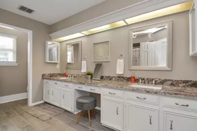 1807 Saddlecreek Drive, Houston, TX 77090 - Photo 48