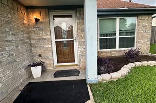 2539 Planters Row, Sugar Land, TX 77478 - Photo 2