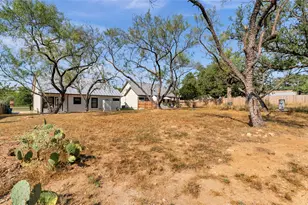 403 Oak Dr, Kingsland, TX 78639 - Photo 30