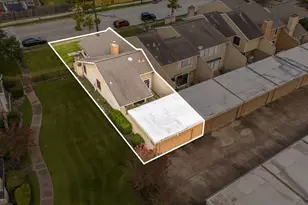 12021 Bob White Dr, Houston, TX 77035 - Photo 14