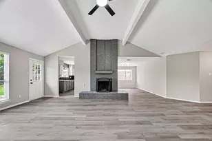 16730 Barkentine Ln, Friendswood, TX 77546 - Photo 4