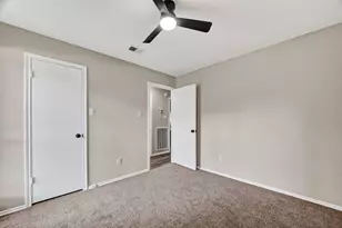 16730 Barkentine Ln, Friendswood, TX 77546 - Photo 10
