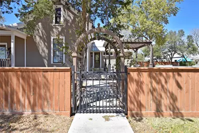 315 Cedar Street, New Ulm, TX 78950 - Photo 28