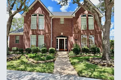 7002 Greatwood Trails Court, Sugar Land, TX 77479 - Photo 2