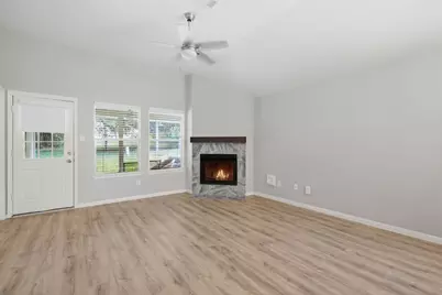 117 Harbour Town Circle, Montgomery, TX 77356 - Photo 4